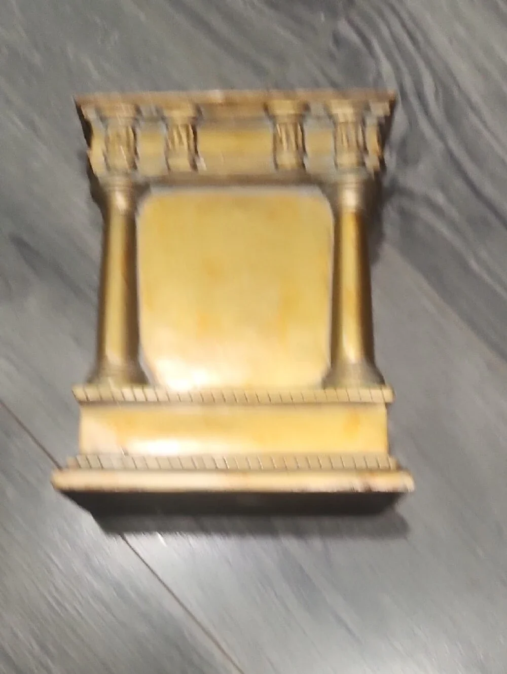 Classic Quartz Heavy Gold Column Mantel Clock